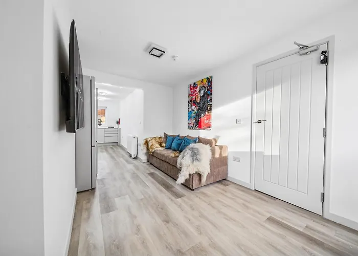 Modern & Cozy Single Single - Shared House In By Altoluxo Short Lets & Serviced With Free Wifi And Parking * Bristol