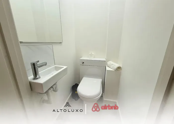 Apartman Modern & Cozy Single Single - Shared House In By Altoluxo Short Lets & Serviced With Free Wifi And Parking Bristol