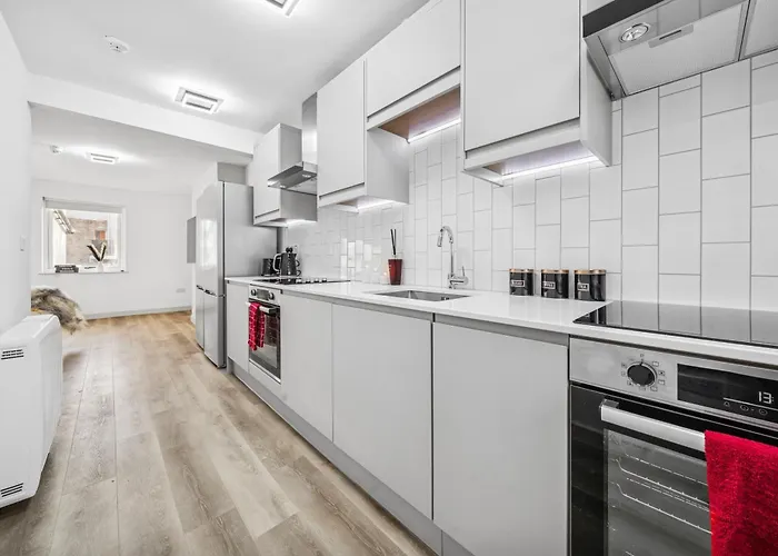 Modern & Cozy Single Single - Shared House In By Altoluxo Short Lets & Serviced With Free Wifi And Parking アパート ブリストル